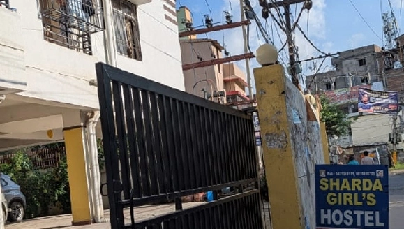 Sharda Girls Hostel in Kankarbagh Patna - Premium Student Rooms
