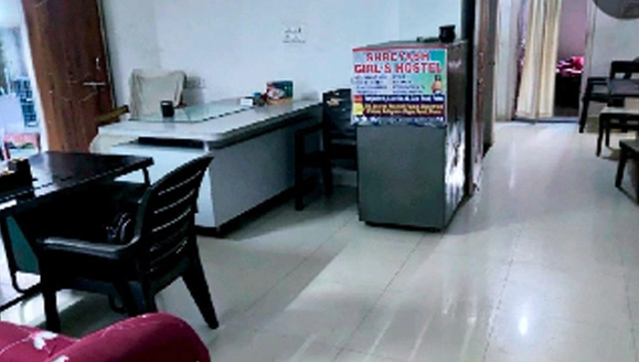 Niyati girls pg near Danapur station